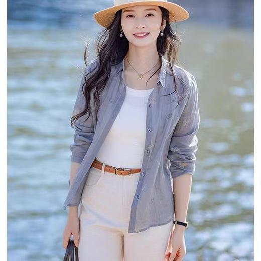 流行灰色苎麻衬衫女长袖宽松春装2025年新款女装休闲气质刺绣上衣 商品图3