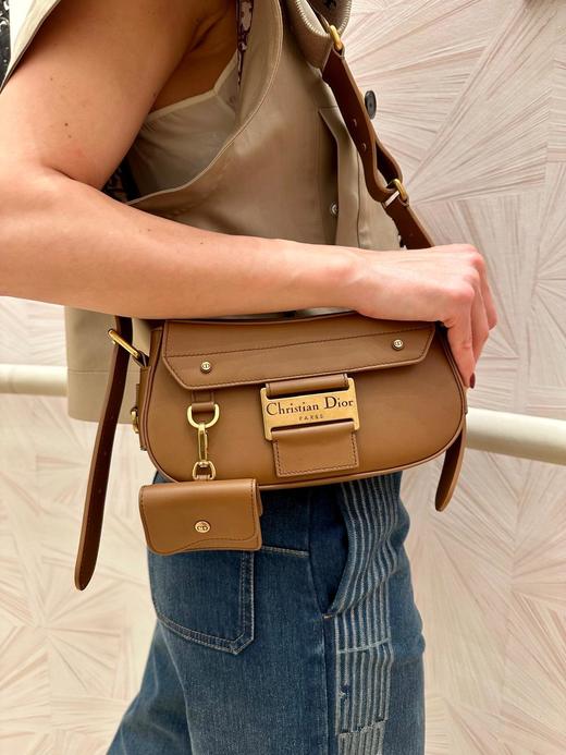 BT335-迪奥 Streetchic 复古金色五金件装饰 小牛皮 单肩包 多色 商品图6