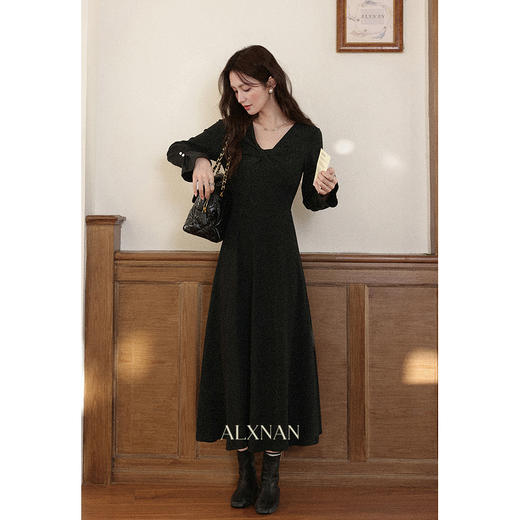 鹿向南「馥郁晚香」设计感长袖黑色连衣裙女秋季新款法式长款裙子 商品图0