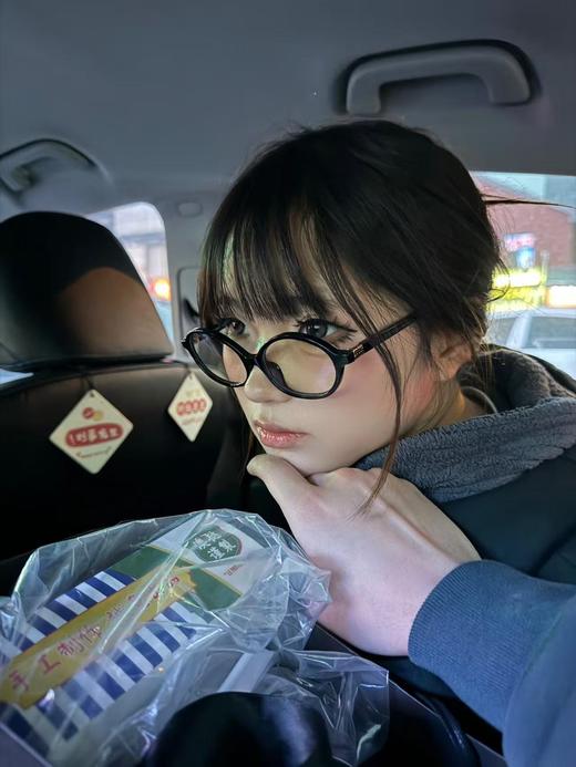 TB20 -MIU MIU缪缪 镜腿字母 醋酸纤维 椭圆形 光学镜架 男女同款情侣款 黑色/玳瑁色（JH）8.31直播款 商品图1