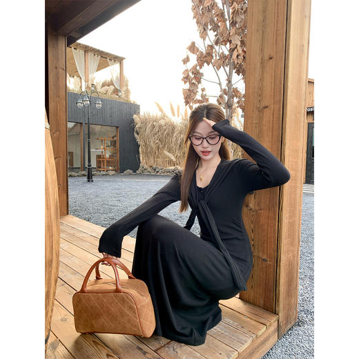 <曾小咸推荐>3.16现货秒杀 ！微信超特价！披肩v领针织连衣裙 日常219.99 立减120 秒杀99.99！！ 商品图4