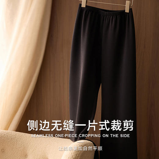 高定款！一片式剪裁真丝垂顺显瘦百搭空气裤 日本宾霸铜氨丝 微阔腿直筒裤，修身又显瘦，松紧高弹平整腰头，上身不鼓包，细竖条纹，随性垂顺，藏肉显瘦不松垮 商品图1