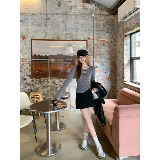 <曾小咸推荐>2.6现货秒杀 ！微信超特价！2色镂空蝴蝶结打底衫 日常129.99 立减70 秒杀59.99！！复古短款麂皮绒外套秒杀149.99！！ 商品图4