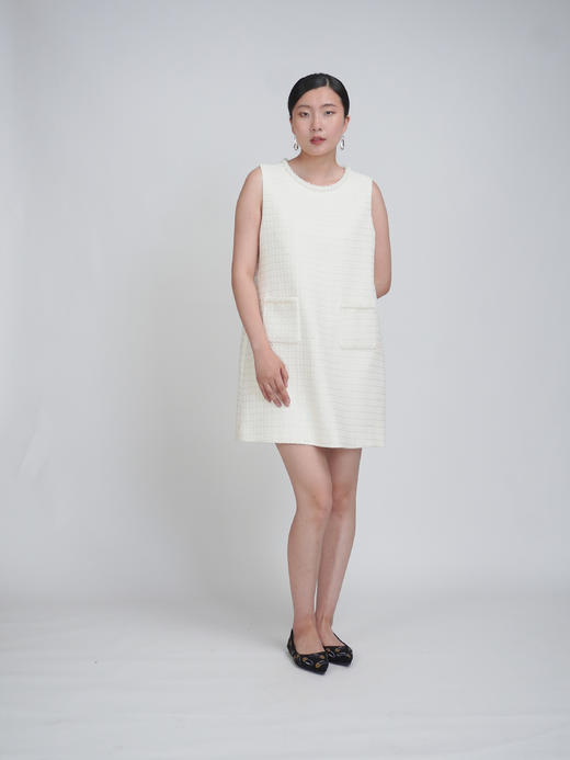 sz3s53_凝脂色_连衣裙_春秋_圆领无袖小香风粗花呢直筒 A 字短款_高级女装_BERNIEELEN 伯妮斯茵 商品图2