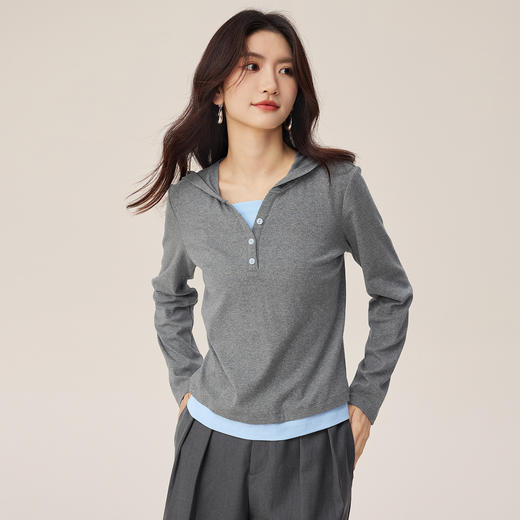【09/03新品】熙世界假两件连帽T恤女长袖设计感撞色拼接休闲上衣2025秋季新款 商品图4