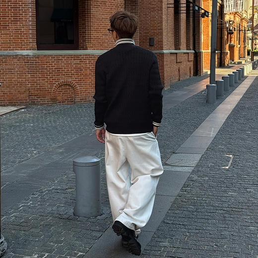 徐太浪【设计拼色 暗花格纹】高级感V领针织衫外套男秋冬开衫毛衣 商品图3