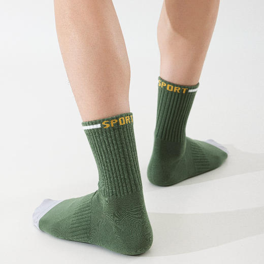 4双装！2025秋款男袜高品质运动风中筒袜 93.6%高棉含量 90°直角袜 莱卡袜口 无骨工艺 精油防臭持久舒适 商品图7