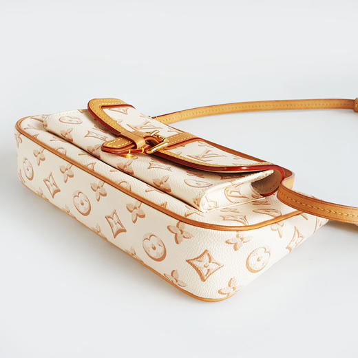 【95新】LV路易威登沙丘色复古白老花Maxi Multi Pochette法棍包腋下单肩包女士现售价：9000！280825NJS01 商品图6