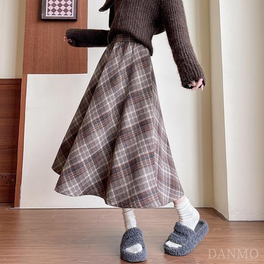 「DANMO格纹A字裙」松紧腰部设计 走线平整彰显质感 清晰纹理质感 呈现出专属视觉效果 A字型设计 有效遮盖腿部缺陷 商品图3