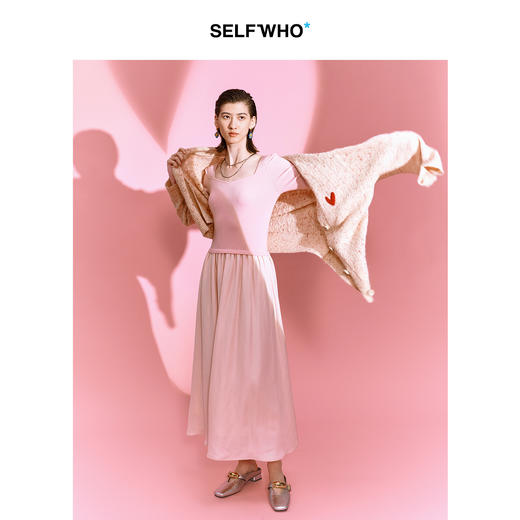 SELFWHO七夕系列羊毛混纺爱心V领针织开衫女2025秋季新款麻花外套 商品图3