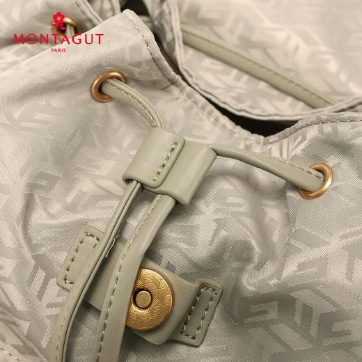 中性时尚经典运动包通勤旅游双肩包防泼水背囊上班电脑包背包 商品图7