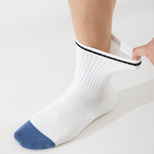 4双装！2025秋款男袜高品质运动风中筒袜 93.6%高棉含量 90°直角袜 莱卡袜口 无骨工艺 精油防臭持久舒适 商品图5