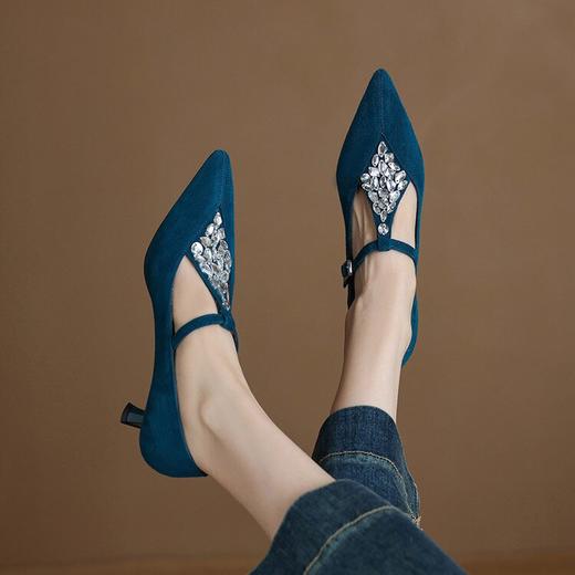 【预售5天】5cm中跟浅口单鞋春秋季新款尖头玛丽珍女鞋T字扣带时装女鞋JLY&18-603 商品图0