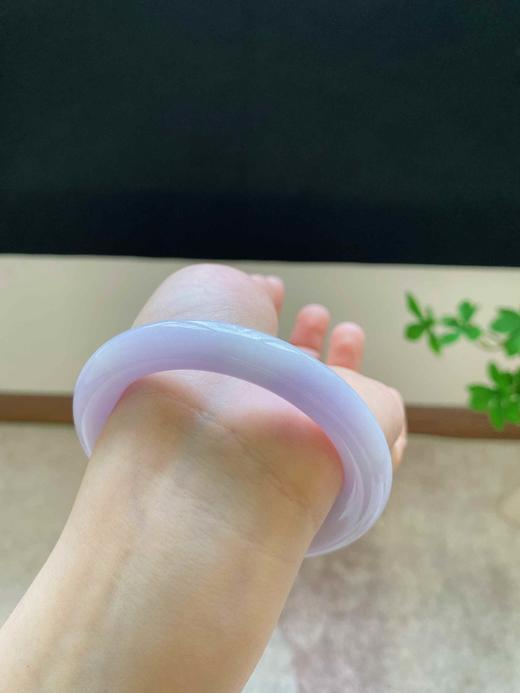 57圆条翡翠手镯 商品图2