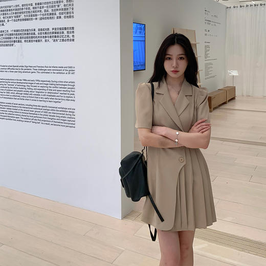 金蘑菇菇 伯克利的夏天/超细冰晶凉感特殊高奢西装裙 商品图1