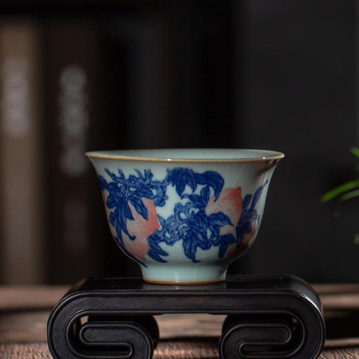 问鼎鼎青青花玄真杯(红五寿桃) 商品图0