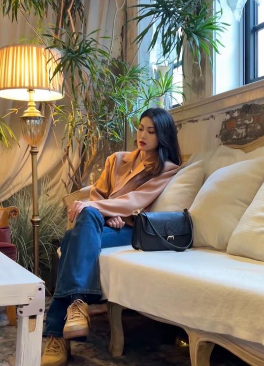 BT226-驴家Diane 可拆卸不可调节肩带钩扣开合压纹软粒面 牛皮革 法棍手提单肩包（BT*MM）7.31直播款 商品图3