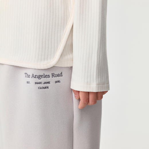 马克珍妮女童加绒加厚休闲校园卫裤2025年秋冬新款551553 商品图3