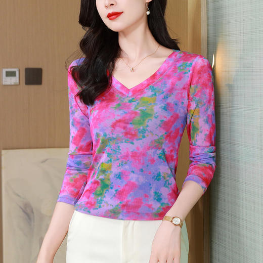 KQL 520N89351时尚纱网印花长袖V领修身显瘦洋气打底衫T恤上衣 商品图0