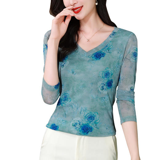 KQL 520N89361时尚纱网印花长袖V领修身显瘦洋气打底衫T恤 商品图4