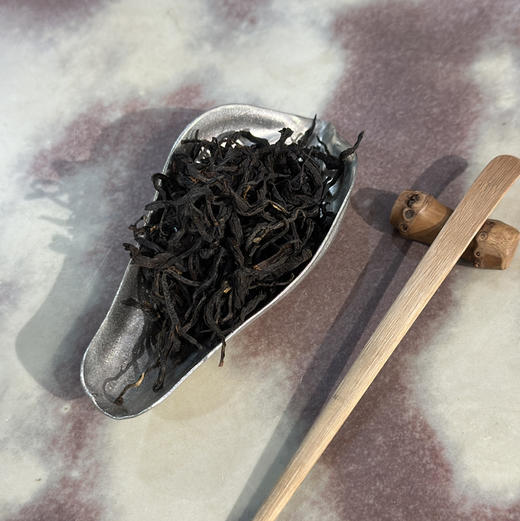 中国红茶｜【古树红茶】云南姊妹山野生古树红茶，花香高扬，蜜香馥郁，滋味鲜醇，甜爽润喉，唇齿流香，回味隽永～自饮办公礼赠商务俱佳，规格：160g*1包，一提拍2包（新老包装随机） 商品图1