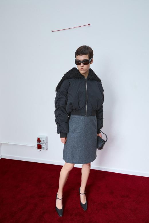 LA PISCINE FUR  HOODED  BOMBER 毛皮连帽飞行夹克 商品图2