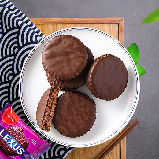 马奇新新 进口纯可可脂巧克力涂层夹心饼干独立小包装 200g*3袋 商品图5