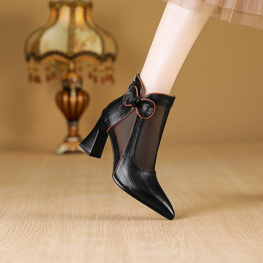 【预售5天】真皮网纱靴女新款时尚尖头粗跟性感镂空靴显瘦蝴蝶结高跟凉靴JLD&2590 商品图3