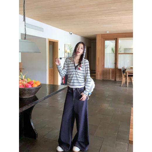 <曾小咸推荐>韩版简约条纹假两件连帽针织衫 商品图4