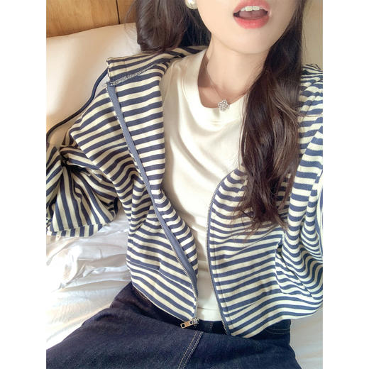 <曾小咸推荐> 韩系条纹卫衣外套 商品图14