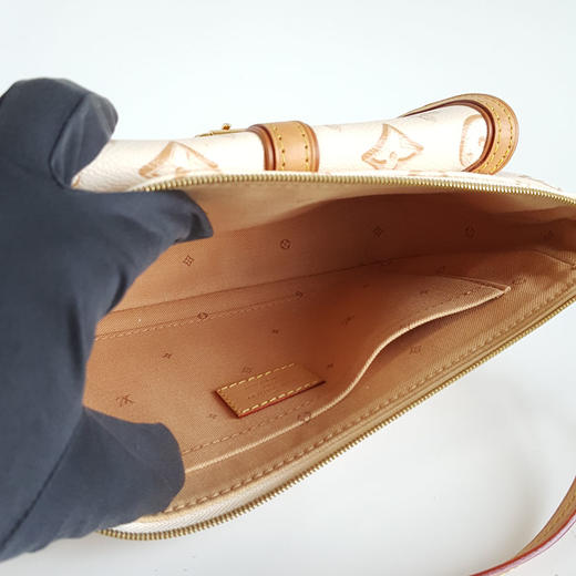 【95新】LV路易威登沙丘色复古白老花Maxi Multi Pochette法棍包腋下单肩包女士现售价：9000！280825NJS01 商品图7