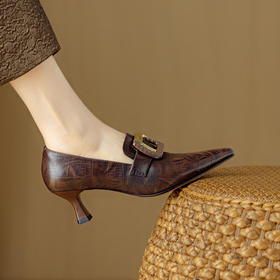 【预售5天】法式尖头细跟时装单鞋女秋冬新款真皮压花气质高跟深口鞋DB&M6562