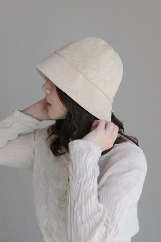 Kreuzzz 25AW 米色/黑色Clara圆顶肌理软帽 商品图6