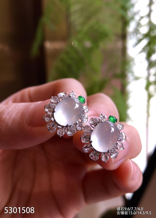 5301508，蛋面耳钉。具体价格微信咨询 商品图2