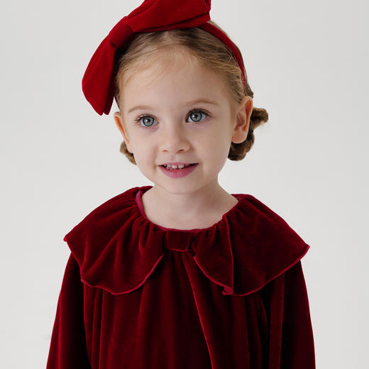 马克珍妮女童优雅蝴蝶领丝绒连衣裙2025年秋冬新款551593 商品图2