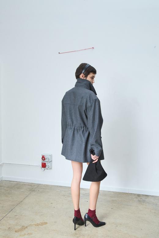 LA PISCINE FIELD OVER  JACKET深灰色抽带夹克 商品图3