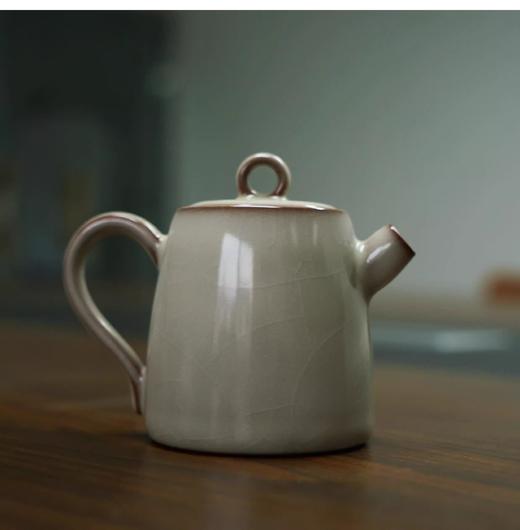 问鼎哥窑致巧款秦权壶 商品图0