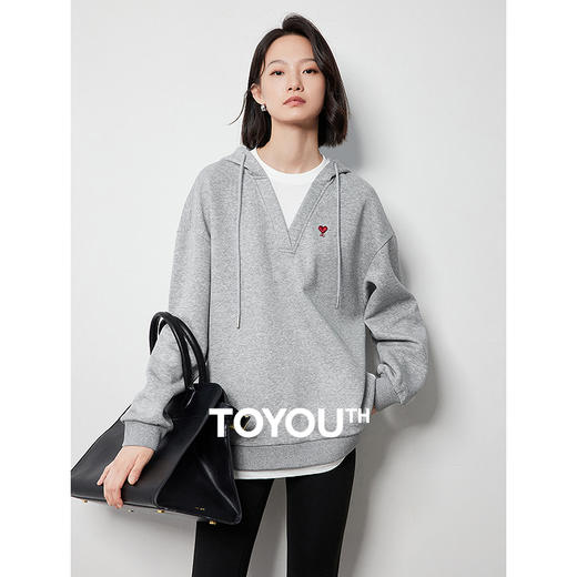 TOYOUTH初语假两件连帽卫衣女爱心刺绣宽松减龄上衣 商品图0