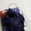 四季百搭免bra细坑条细吊带 居家休闲运动皆可穿，精致领型，凸显脖颈线条和锁骨曲线，一体杯胸垫免穿BRA更舒心，亲肤服帖聚拢有型 ，一体式无扣弹力细肩带，松紧有度，不易 商品缩略图3