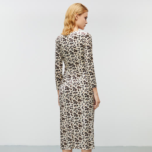 EITIE爱特爱气质V领收腰显瘦通勤百搭开叉印花连衣裙秋季新款7907633 商品图4