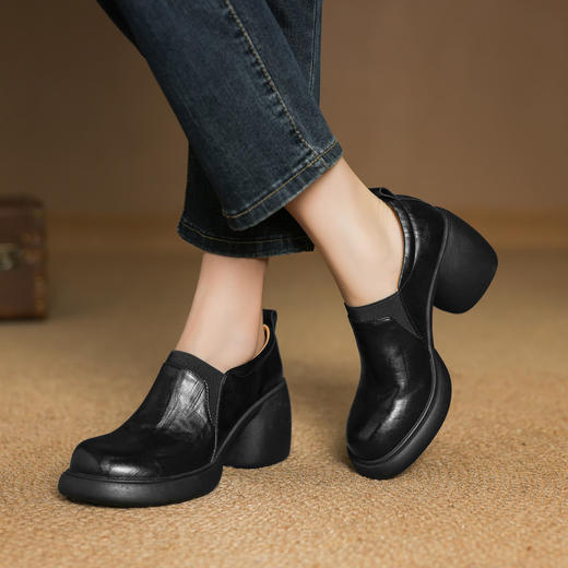 【预售5天】真皮厚底粗跟深口单鞋英伦风简约圆头高跟鞋女小皮鞋TYMXY&A1908 商品图1