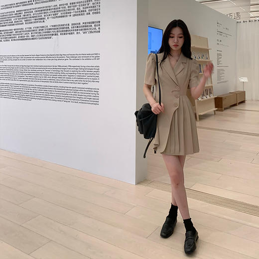 金蘑菇菇 伯克利的夏天/超细冰晶凉感特殊高奢西装裙 商品图4