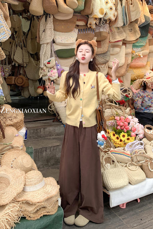 <曾小咸推荐>针织开衫设计感宽松刺绣毛衣 商品图5