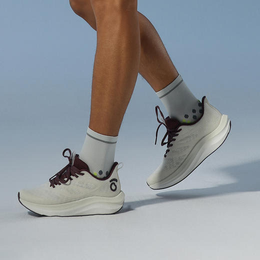 原创单品 ｜ 蜂巢马拉松中筒袜 弹韧顺滑 细腻亲肤  透气不闷 科学减震 跑步运动马拉松 商品图4