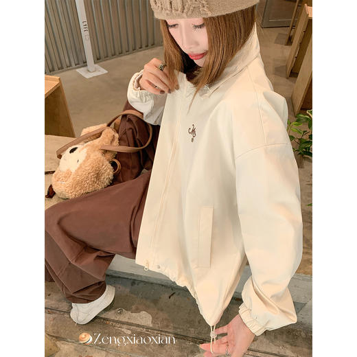 【269元任选2件】现货！成本巨贵，拍下包赚！杏色拉链夹克外套 商品图3