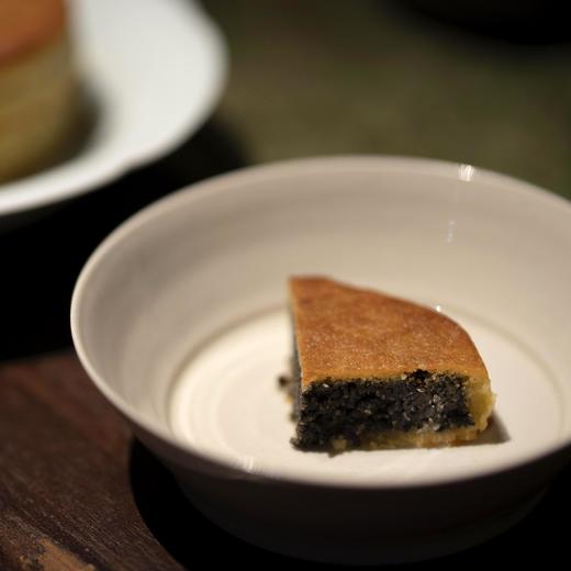 热卖！观徽 “徽州手作非遗月亮的饼” 中秋酥皮月饼 菜油/麻油/茶油 3种口味 500g*2盒 商品图3