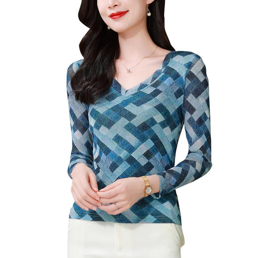 KQL 520N89311时尚纱网印花长袖V领修身显瘦洋气打底衫T恤 商品图4