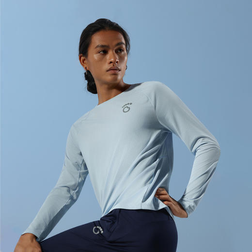 原创单品 ｜ 马孔多男女长袖9代 汗不显科技 速干轻薄透气 腋下一片式 跑步运动 商品图3