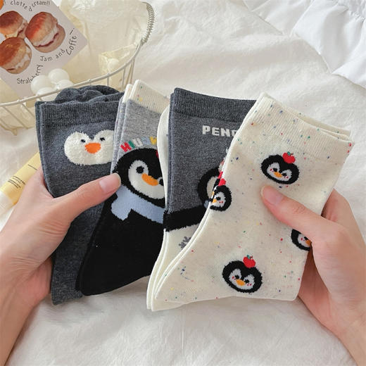 4双装！2025秋款女袜可爱企鹅格雷灰色系  61%精梳棉 袜头无骨不硌脚 商品图5