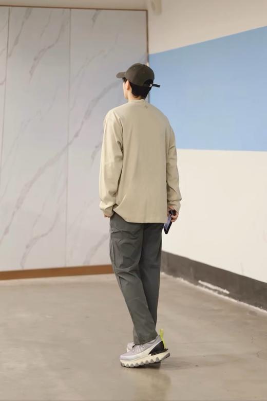 点此购买 迪桑特SKI STYLE系列男女款都市户外机能运动鞋 98 329171 商品图7